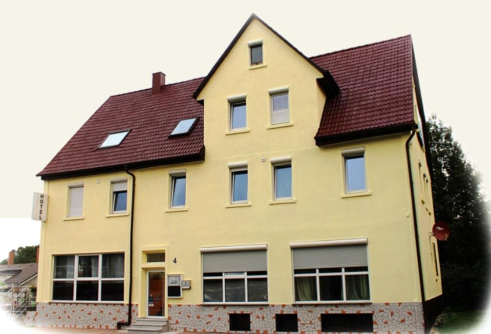 Hotel Eisenbahn كْرايلتْسهايم المظهر الخارجي الصورة